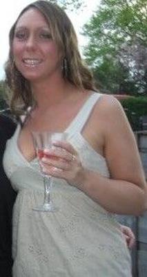 Faux ment ou hommage à ma cousine Lisa, salope bimbo aux gros seins.