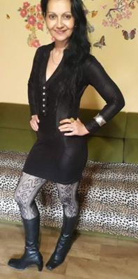 Erika, une MILF gitane hongroise