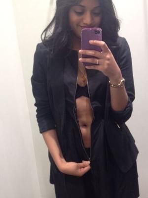 NRI, photo nue