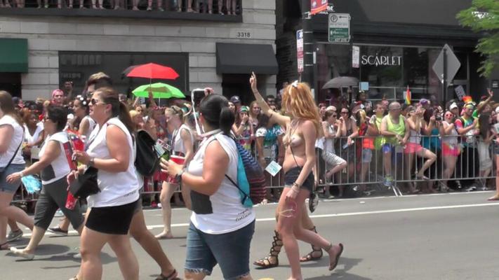 Desfile del Orgullo - Chicas sexys