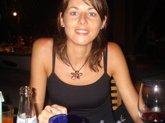 MILF francesa flaca amante del anal
