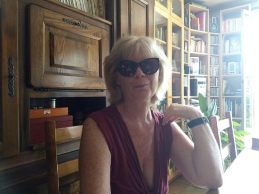 NICOLE MATURE FEMME FRANÇAISE