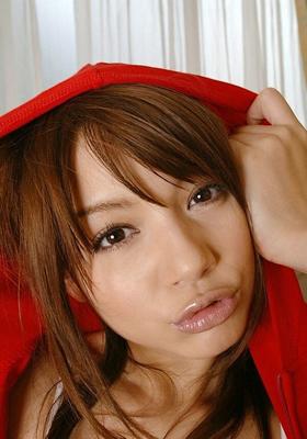 MEET TINA YUZUKI (I WANNA BE YOUR BEAR!!)