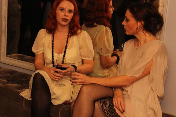 Favoris dans Nylons II