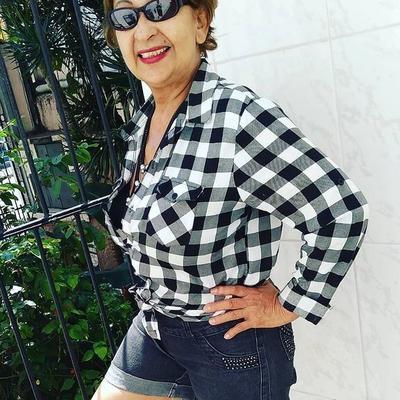 Dona Odete coroa gostosa