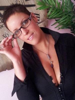Beurette française aux gros seins