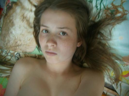 Brünette deutsche Amateurin Anne