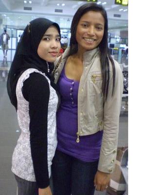 Malayo tudung hijab tetas pequeñas