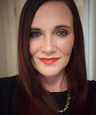 Leanne セクシーなイギリス人熟女、ザーメンの顔を持つふしだらな女