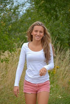 Nice flashing teen