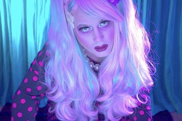 Chrissy Sissy (アマチュア Tgirl)