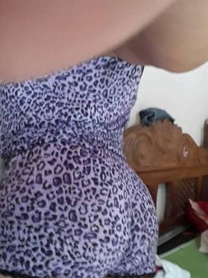Fille brésilienne aux gros seins