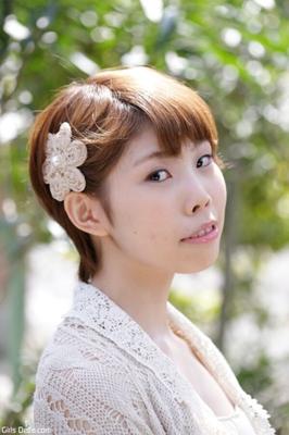 Beautés asiatiques - Satsuki K - Nu pour la première fois