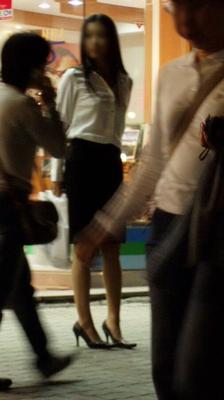 Meninas coreanas no metrô