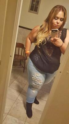 GODDAM So Hot Chubby escorte ronde et douce Latina Queen Bee