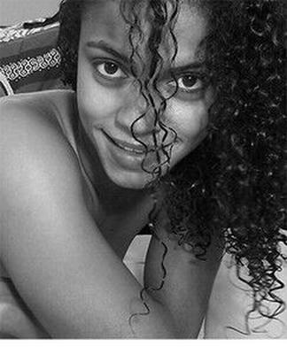 Myfreecams の Quinnlive (まったくの売春婦がそうでないように振る舞う)