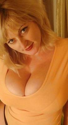 巨乳ロシア人女への絶頂トリビュート