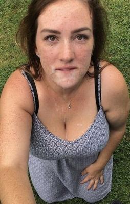 Mamans potelées vêtues