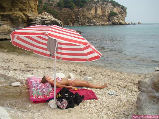La jolie allemande Martina en vacances, photos très chaudes