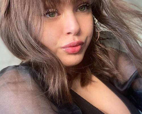 French Mademoiselle 30