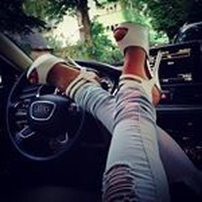 Instawhore Cetlin