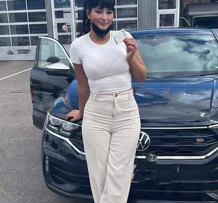 German Hot Teen Fahrschuelerinnen #
