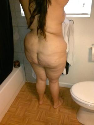 Esposa BBW fora do chuveiro