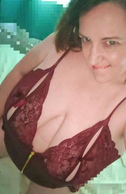 Karen Sexy UK Chunky MILF puta con cara para Cumm