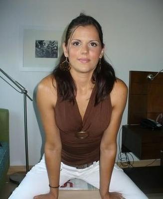 Jeune femme salope avec BBC