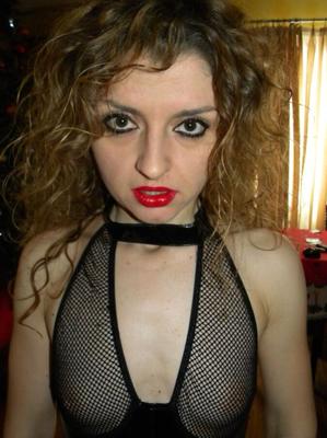 Menina esbelta interior exterior nus lingerie sexy