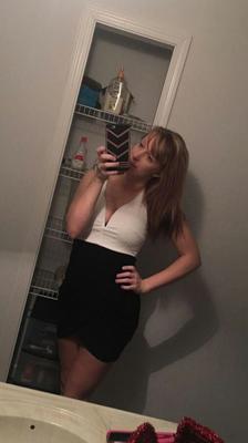 Eu de vestido e mocassins