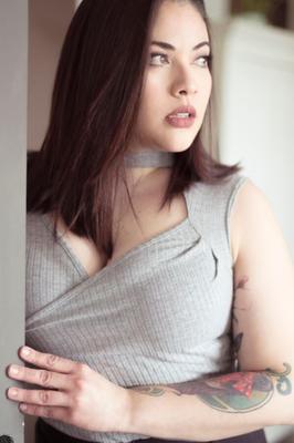 Suicide Girls - Lenamon - Faire le bien