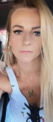 ポーランド出身の人妻、彼女の趣味はストレートに精液を飲むことです