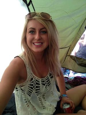 Stupid Blonde Chav Lauren J for brutal ments