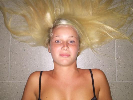 Amateur blonde allemande