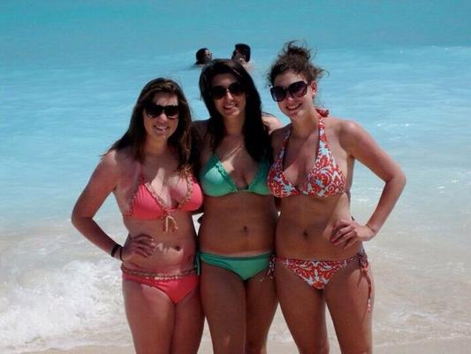 Bikinis & Bubbles