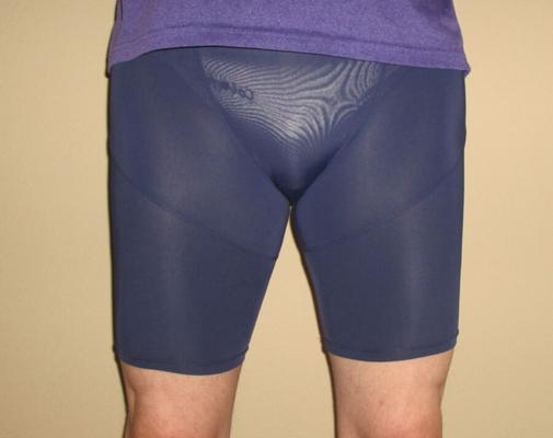 Ver a través de pantalones cortos para caminar