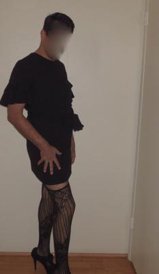 Chienne en noir
