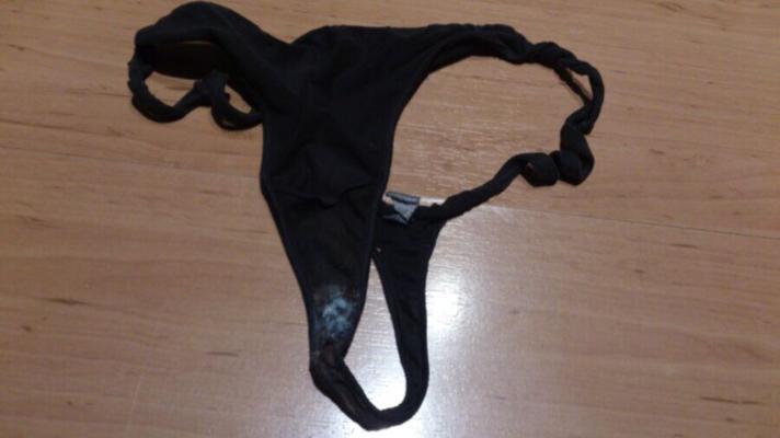 Las bragas sucias de mi women (correte en ellas) 005