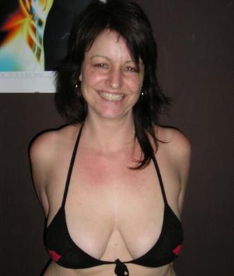 UK Kimberlee - Femme salope nudiste