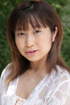 Hiroko Inoue [Filles Delta "Robe blanche fleurie"]