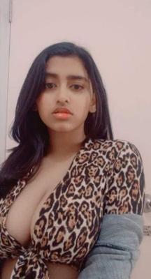 Femme égyptienne aux gros seins