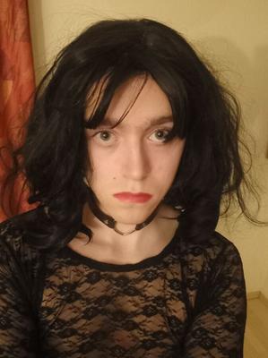 Sissy Lana allemande -trouvée sur ExposedRealFun-