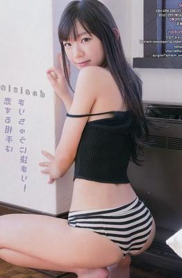彼女のマンコがどれだけきついか想像してみてください...