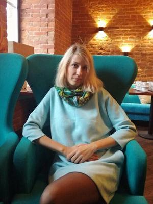 La Russe Maria a épousé une star du porno et une salope de Novossibirsk