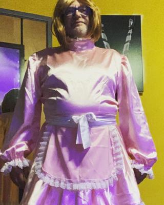 Sissy "Criada" por encargo