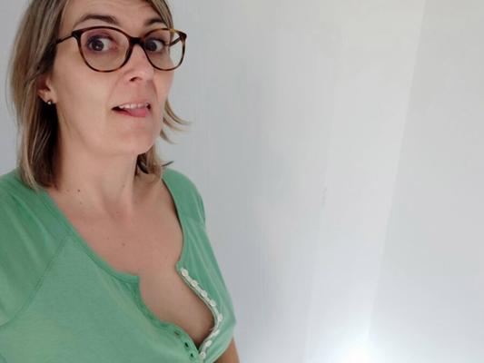 フランス人ふしだらな女マガリ