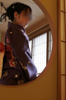 着物（浴衣）日本人少女の入浴と野外ヌード