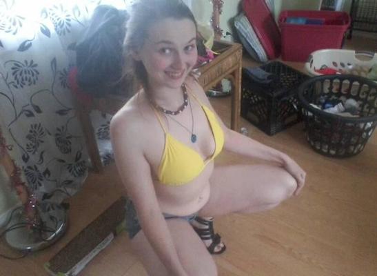 Sexy Slut GF ;)repost and ment please ;)
