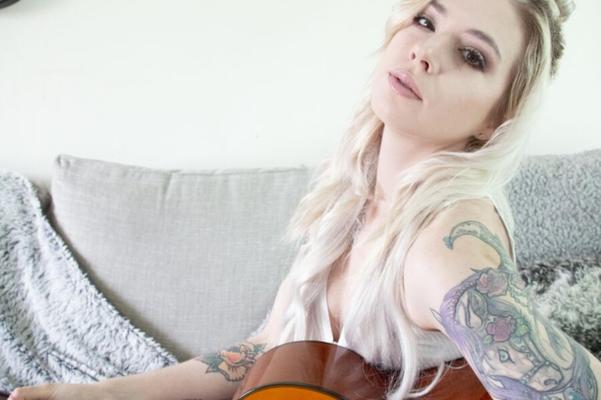 Suicide Girls - Ladykitsune - Sunday Chill